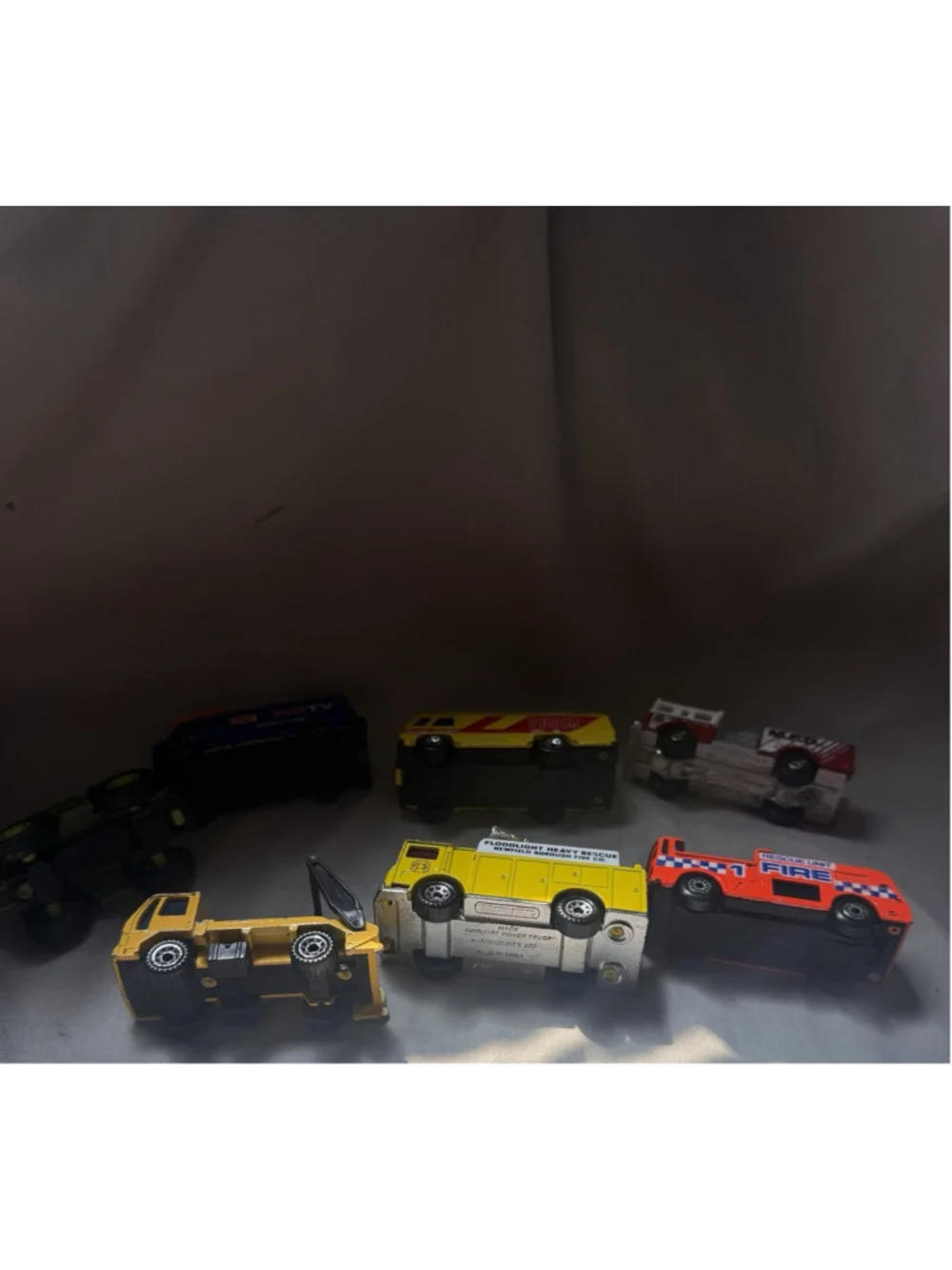 Vintage Lot Of 5 Matchbox Cars